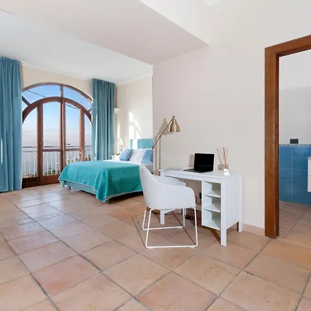 וילה Sirentum Seaview Pool &