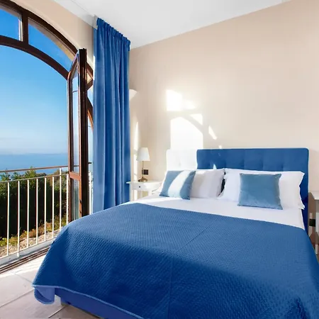 וילה Sirentum Seaview Pool &